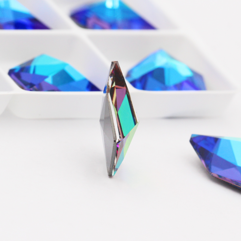 Astrobox K9 Ice Cube Crystal S - Art Craft Upholstery 评论和价格