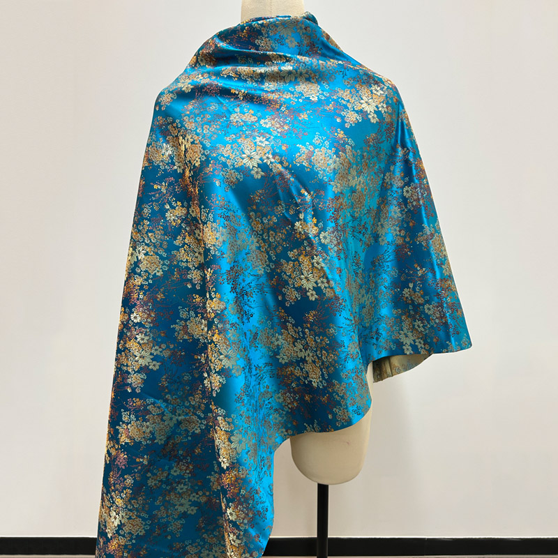 Pre-cut Vibrant Shiny Floral S - Art Craft Upholstery 评论和价格